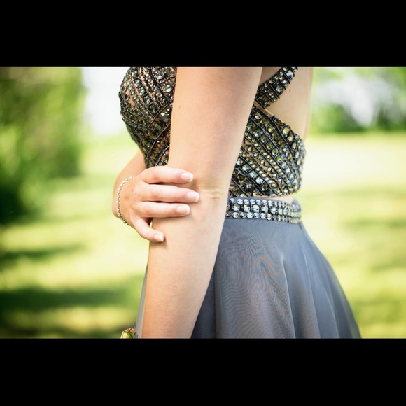 Prom / grad dress - Picture 8 of 15